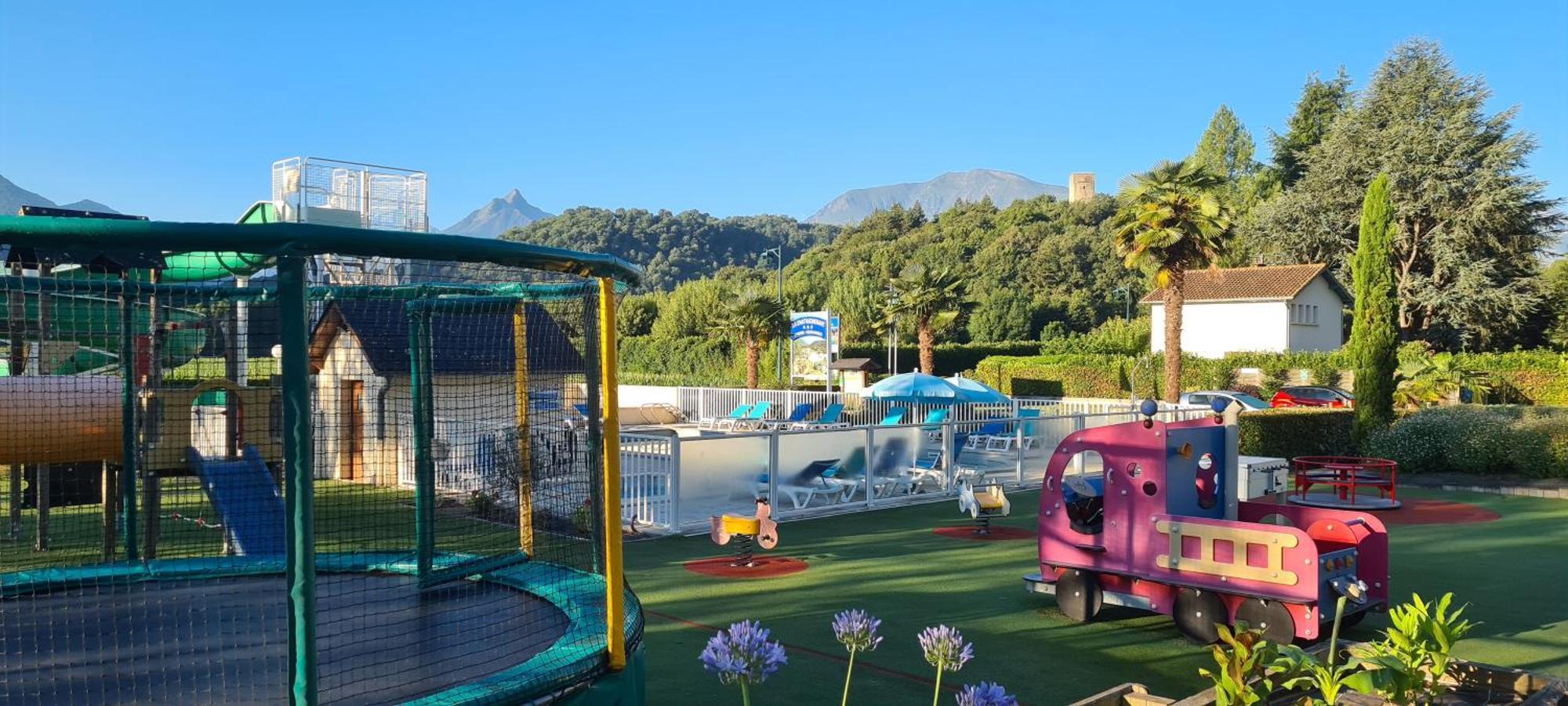 Camping Familial - Parc Aquatique - Grande Aire De Jeux A La Montagne 阿戈斯维达洛斯 外观 照片